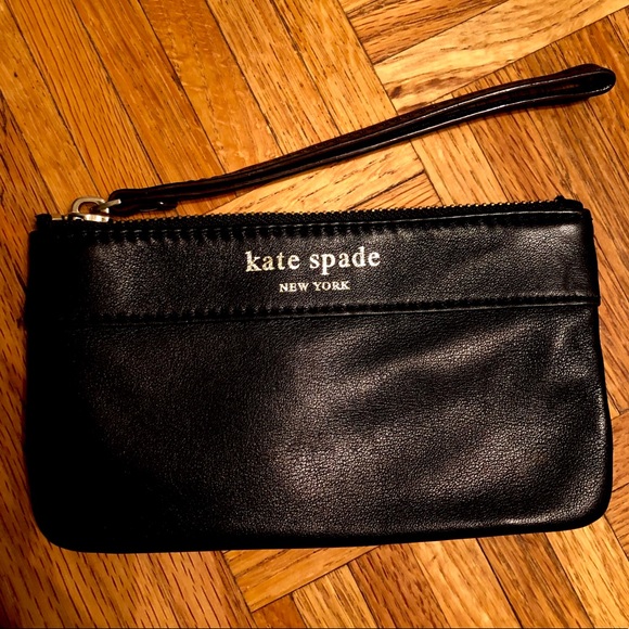 kate spade Handbags - Kate Spade Wristlet